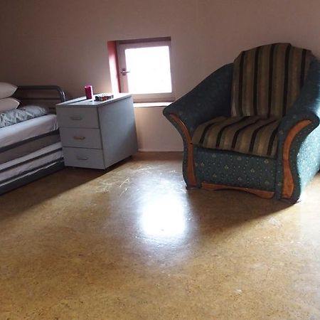 شقة Flat In Central بوزنان الغرفة الصورة