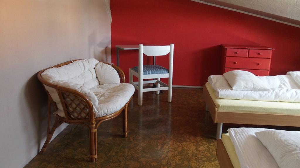 شقة Flat In Central بوزنان الغرفة الصورة